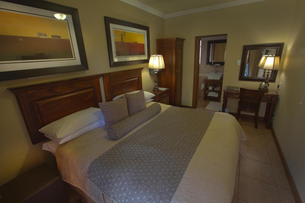 Le Cozmo Guesthouse Johannesburg Esterno foto
